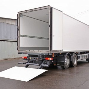 Перевозка грузов по России. Фургон с гидробортом