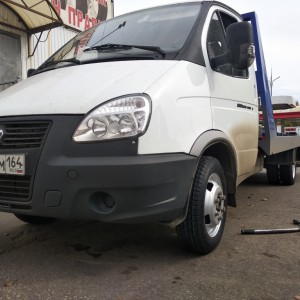 Эвакуация эвакуатором легковых автомобилей