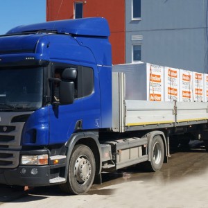 Перевозки грузов бортовым длинномером