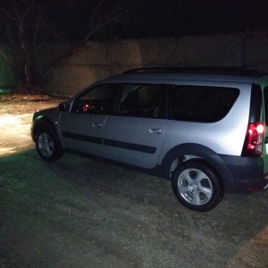 Водитель с Ларгус люкс 7 мест