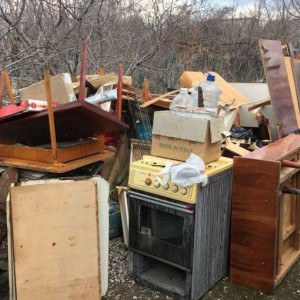 Вывоз старой мебели вещей на утилизацию