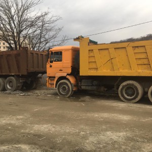 Доставка самосвал песок, щебень, бой