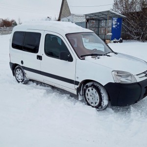 Грузоперевозки, переезды, такси до границы Укр