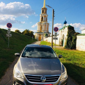 Бежевый Volkswagen Passat CC на свадьбу