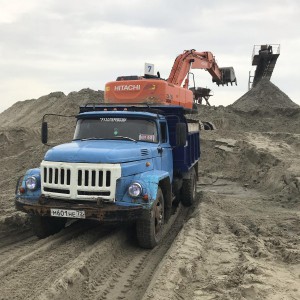 Песок, щебень, торф, перегной, дрова горбыль срезка