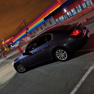 Водитель с личным автомобилем Infiniti