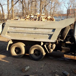 Перевозка и доставка сыпучих материалов и и дров