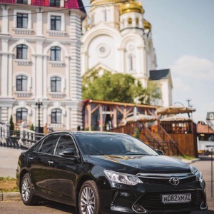 Прокат автомобиля с водителем