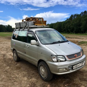 Перевозка пассажиров, транспортировка грузов,