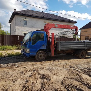 Услуги крана манипулятора на базе isuzu