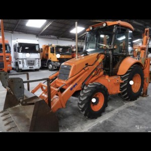 Грузоперевозки. Экскаватор погрузчик