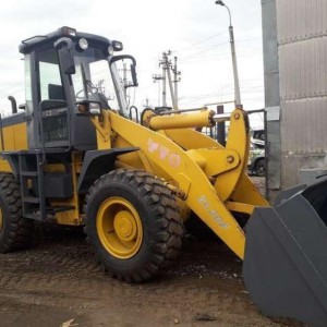 Фронтальный погрузчик