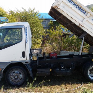 Грузоперевозки мини - самосвалом до 3 кубов
