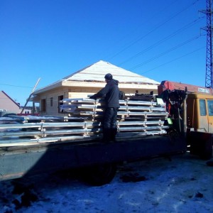 Грузоперевозки кран борт. Доставка кирпича