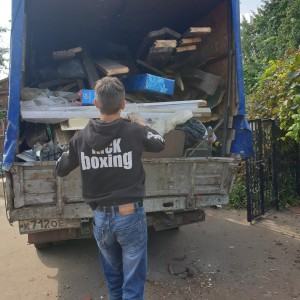 Вывоз мусора на а/м Газель, грузоперевозки