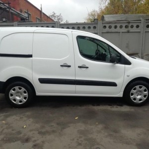 Грузоперевозки на Peugeot Partner фургон