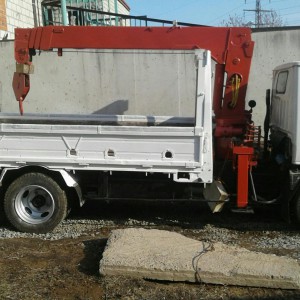 Грузовик с краном