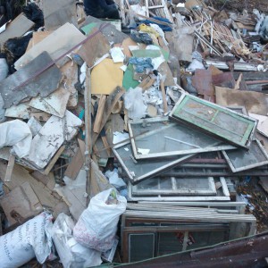 Вывоз любого мусора. Демонтаж. Спил дерева