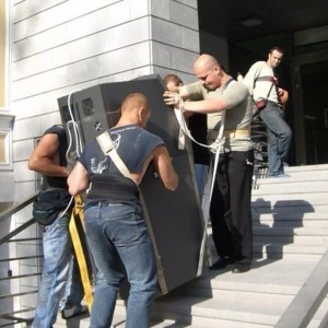 Грузоперевозки грузчики переезд сборка мебели