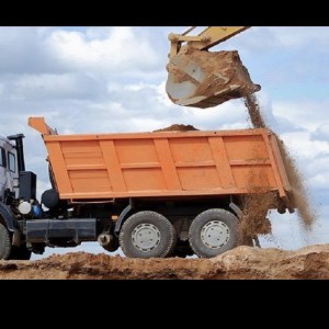 Услуги самосвала, трактора, погрузчика